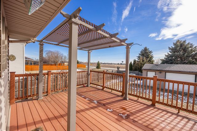 520 High Grove Drive, Minooka, IL 60447