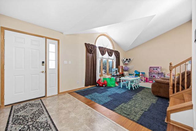 520 High Grove Drive, Minooka, IL 60447