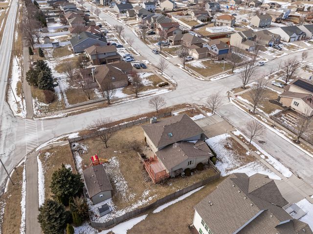 520 High Grove Drive, Minooka, IL 60447