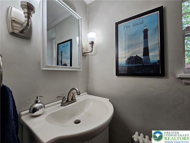200 Bella Vista Drive, Hanover Twp, PA 18017
