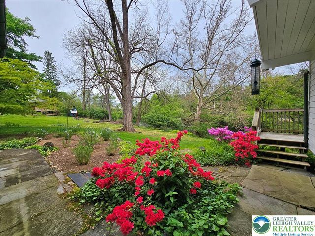 200 Bella Vista Drive, Hanover Twp, PA 18017
