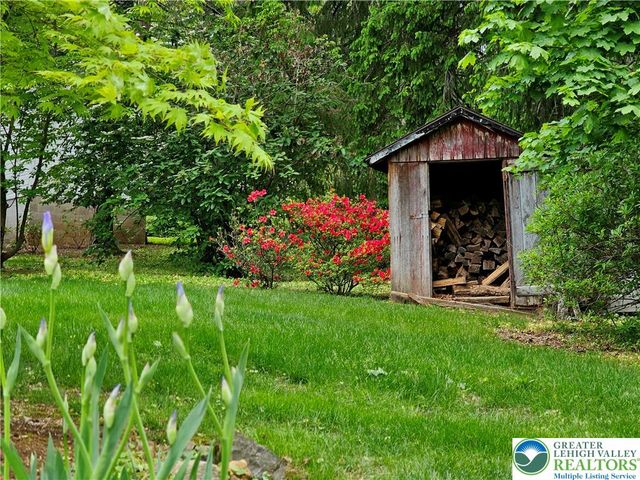 200 Bella Vista Drive, Hanover Twp, PA 18017