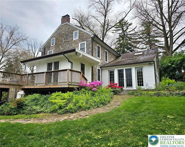 200 Bella Vista Drive, Hanover Twp, PA 18017