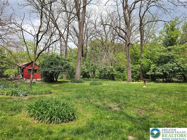 200 Bella Vista Drive, Hanover Twp, PA 18017