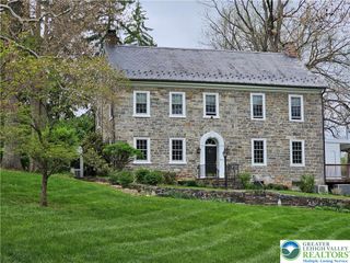 200 Bella Vista Drive, Hanover Twp, PA 18017