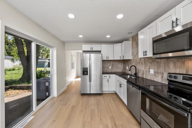 1218 SW Ordnance Road, Ankeny, IA 50023