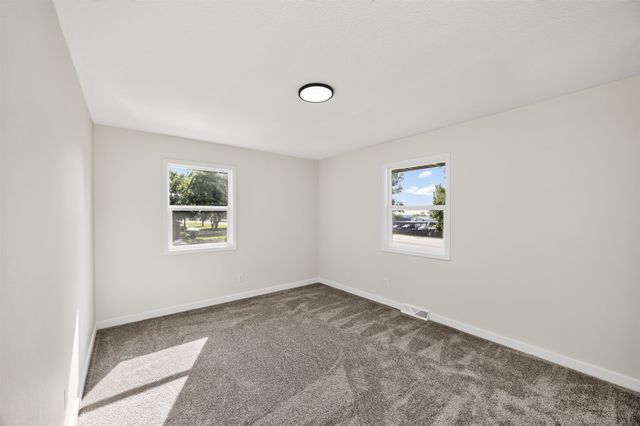 1218 SW Ordnance Road, Ankeny, IA 50023
