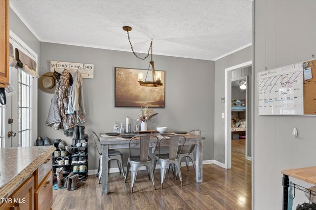 19324 Woodland Hills Road, Abingdon, VA 24210