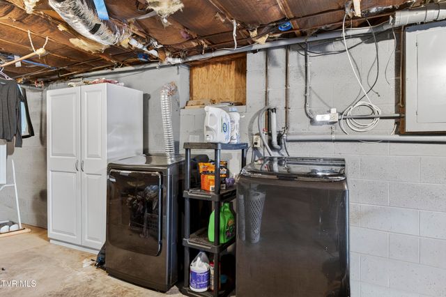 19324 Woodland Hills Road, Abingdon, VA 24210
