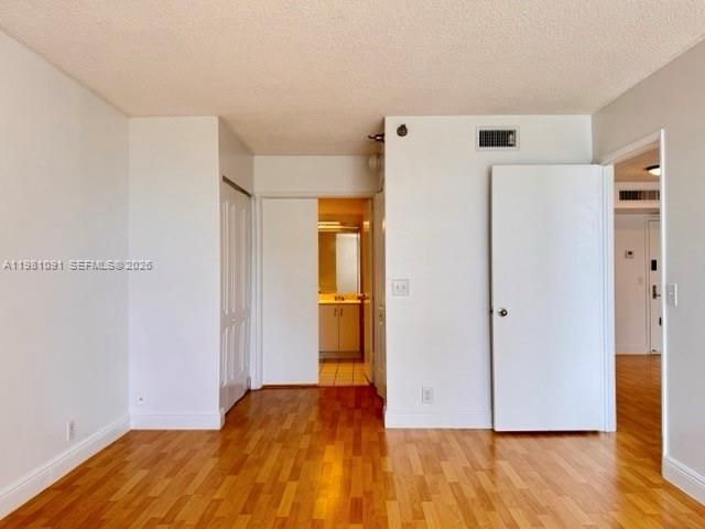 3300 NE 191st St 616, Aventura, FL 33180