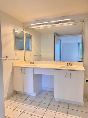 3300 NE 191st St 616, Aventura, FL 33180