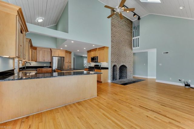 308 Grebe CRES, Virginia Beach, VA 23456