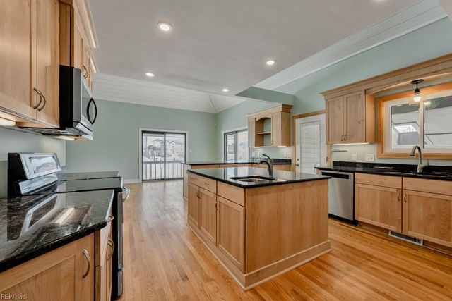 308 Grebe CRES, Virginia Beach, VA 23456