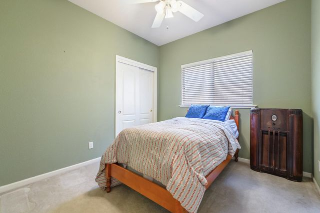 10271 N Whitney Avenue, Fresno, CA 93730