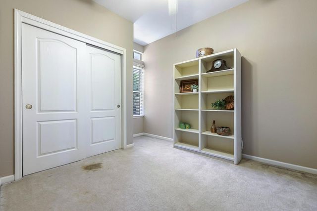 10271 N Whitney Avenue, Fresno, CA 93730