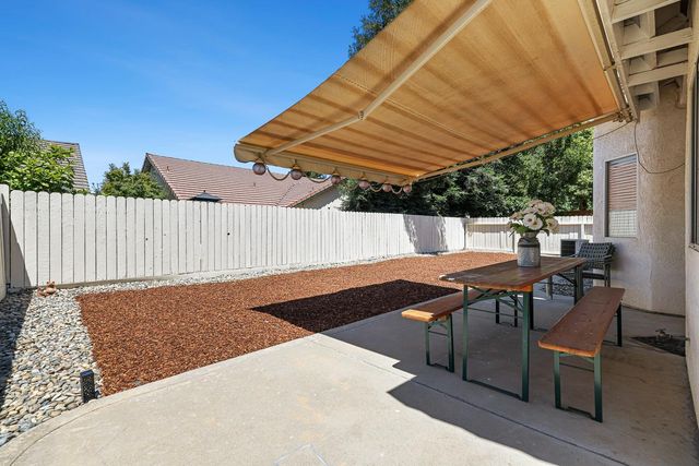 10271 N Whitney Avenue, Fresno, CA 93730