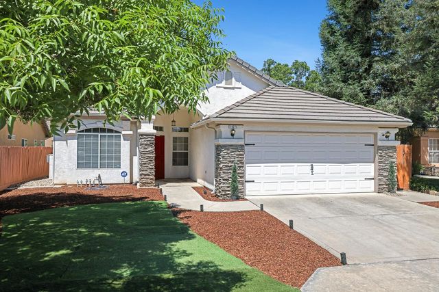 10271 N Whitney Avenue, Fresno, CA 93730