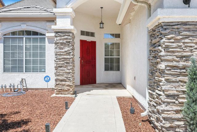 10271 N Whitney Avenue, Fresno, CA 93730