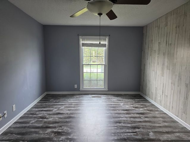 1087 Biltmore Pl, Clarksville, TN 37042
