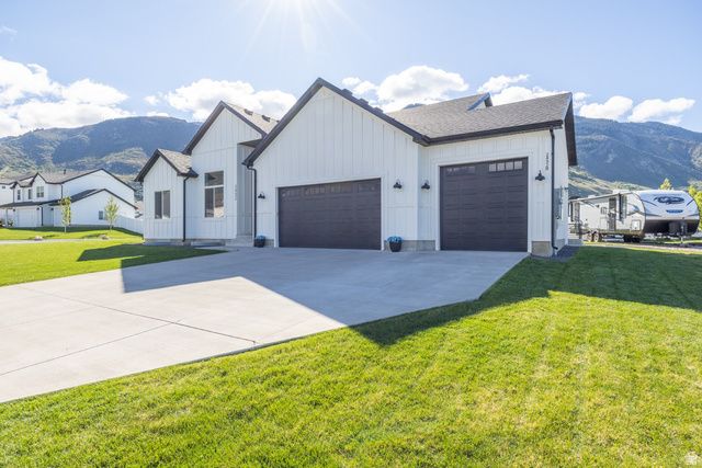 2492 N 1100 E, North Ogden, UT 84414