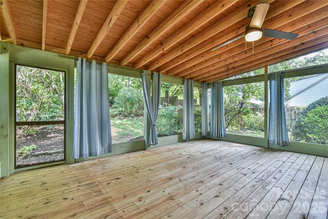 64 Arthur Road, Asheville, NC 28806