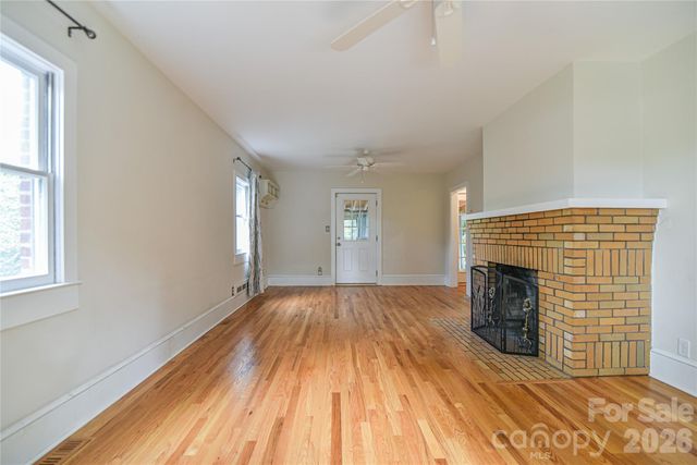 64 Arthur Road, Asheville, NC 28806