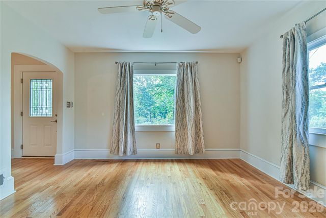 64 Arthur Road, Asheville, NC 28806