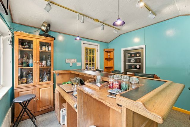 27 Old Meetinghouse Road, Auburn, MA 01501