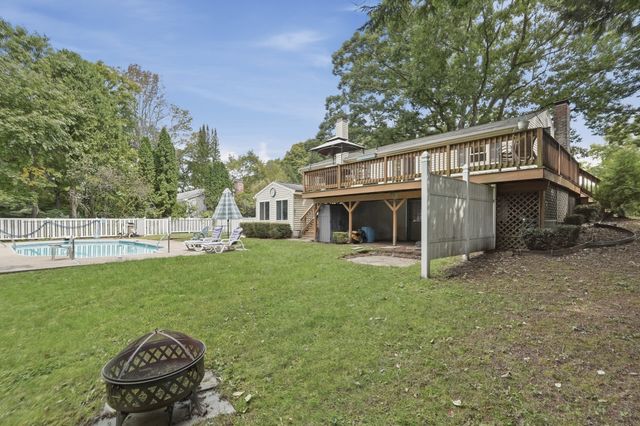 27 Old Meetinghouse Road, Auburn, MA 01501