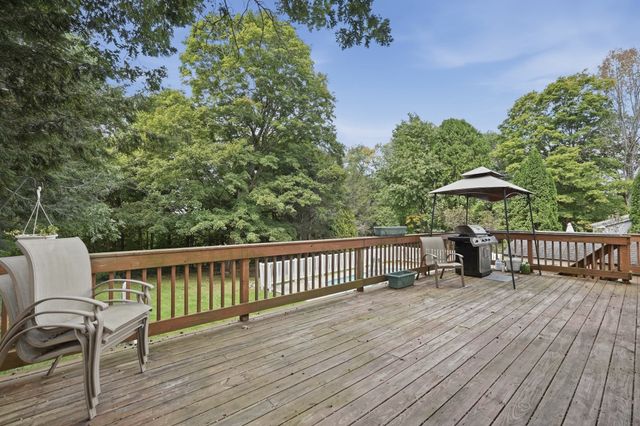 27 Old Meetinghouse Road, Auburn, MA 01501