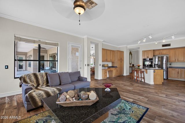 5452 W WEST WIND Drive, Glendale, AZ 85310