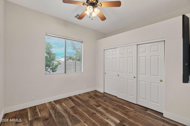 5452 W WEST WIND Drive, Glendale, AZ 85310