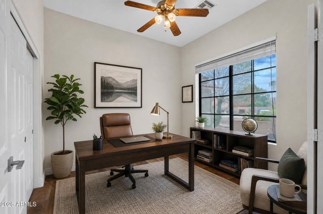 5452 W WEST WIND Drive, Glendale, AZ 85310