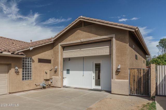 5452 W WEST WIND Drive, Glendale, AZ 85310