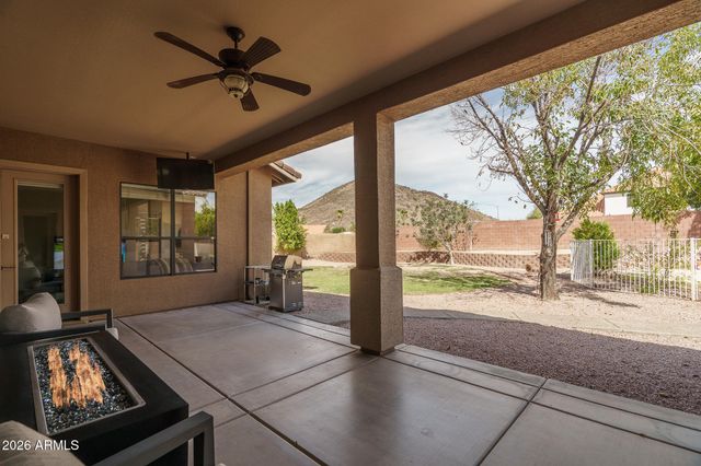 5452 W WEST WIND Drive, Glendale, AZ 85310