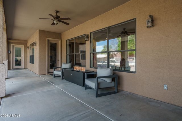 5452 W WEST WIND Drive, Glendale, AZ 85310