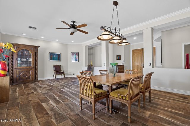 5452 W WEST WIND Drive, Glendale, AZ 85310