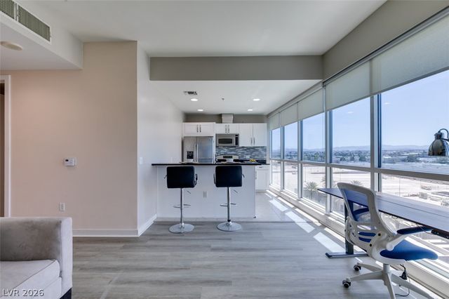 4525 Dean Martin Drive 810, Las Vegas, NV 89103