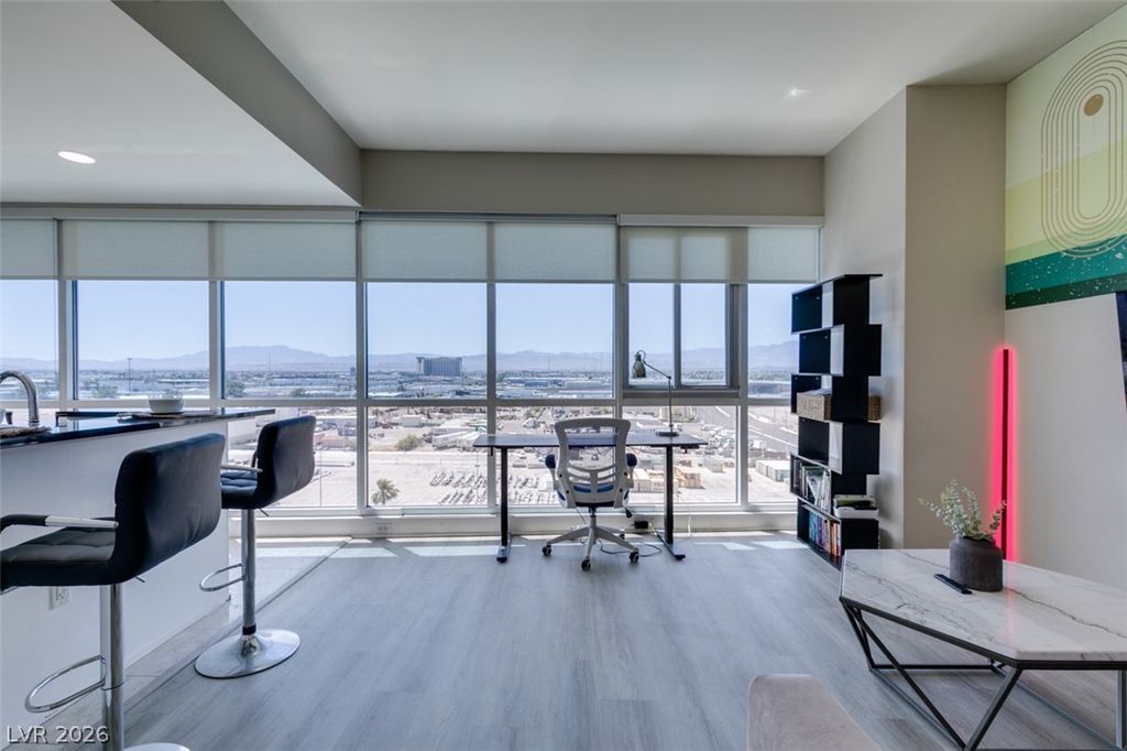 4525 Dean Martin Drive 810, Las Vegas, NV 89103