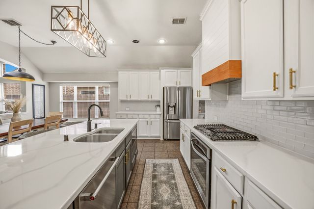 4845 Cliburn Drive, Fort Worth, TX 76244