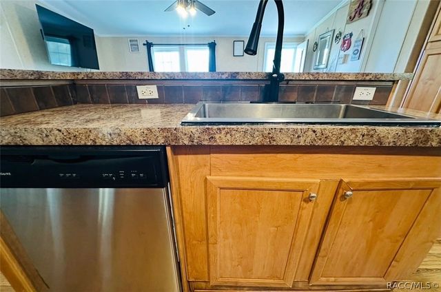 8584 W Cherry Grove Court, Crystal River, FL 34428