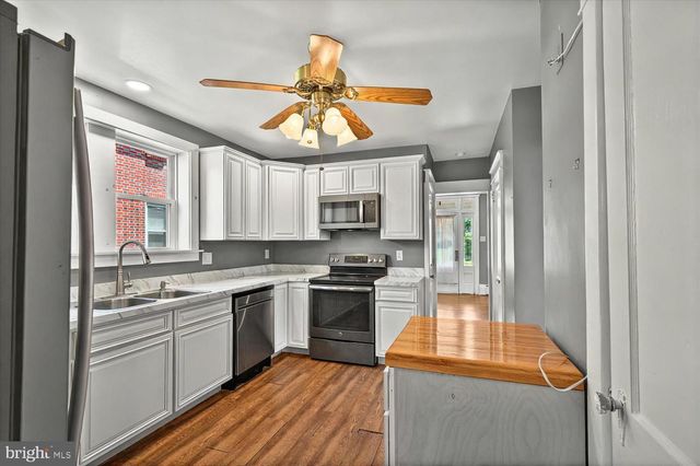 313 W PENN AVENUE, Robesonia, PA 19551