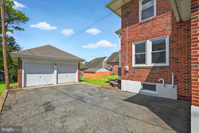 313 W PENN AVENUE, Robesonia, PA 19551