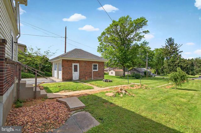 313 W PENN AVENUE, Robesonia, PA 19551