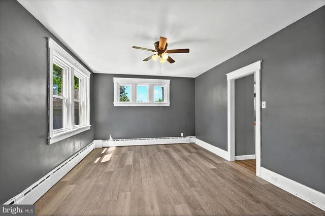 313 W PENN AVENUE, Robesonia, PA 19551