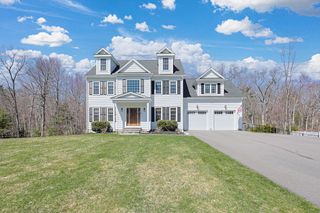9 Puffer Drive, Mendon, MA 01756
