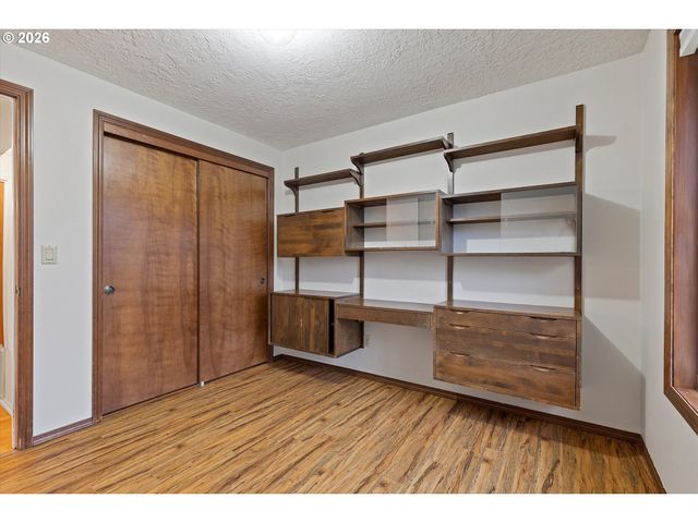 3161 Nw ASHLAND Dr, Beaverton, OR 97006