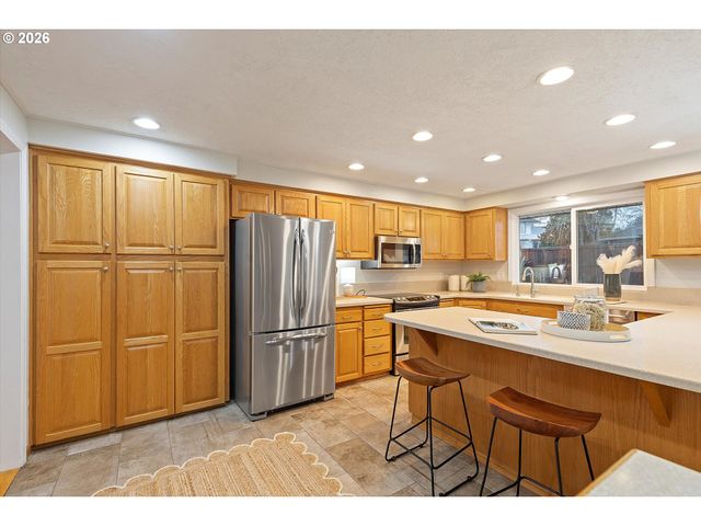 3161 Nw ASHLAND Dr, Beaverton, OR 97006