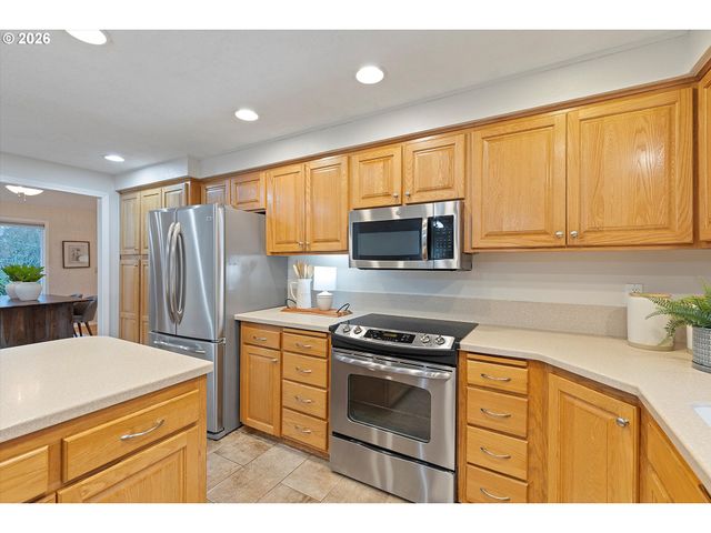 3161 Nw ASHLAND Dr, Beaverton, OR 97006