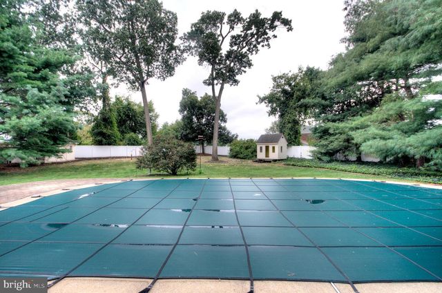 40 CRESTWOOD AVE, Blackwood, NJ 08012